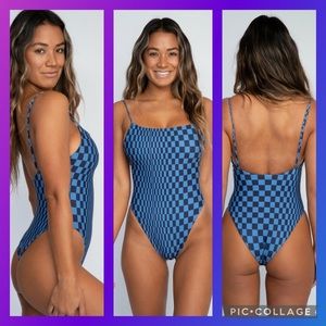 Skatie | Resa St Martin | One Piece (XS)